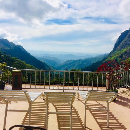 Hilltop Guest House Ела Екстериор снимка