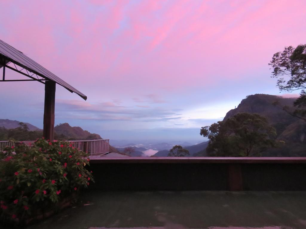 Hilltop Guest House Ела Екстериор снимка